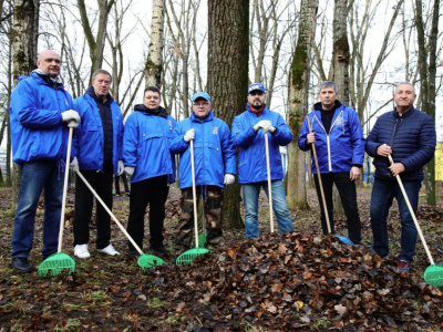 В Воскресенске местные жители устроили субботник 