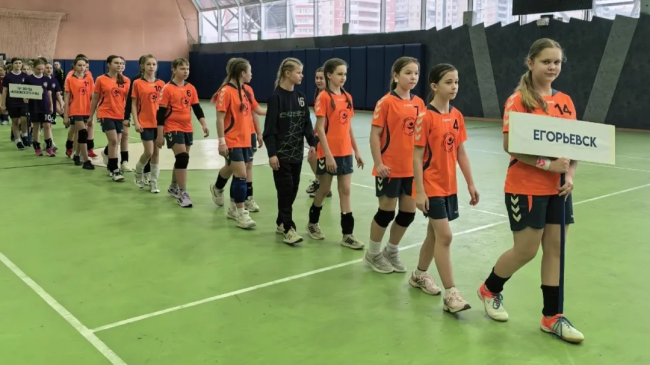 Спортшкола "Лидер" в четвёрке лучших на детском гандбольном турнире в Питере