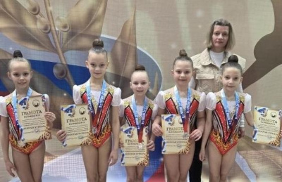 Коломенские гимнастки приняли участие в соревнованиях "Золотые купола"