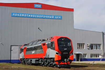 Коломенский завод изготовил электровоз ЭП2К №510 с уникальной ливреей