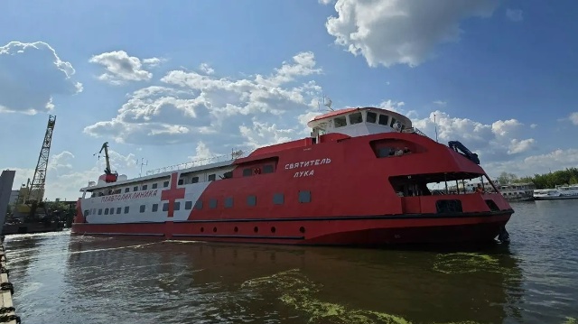 Плавучая поликлиника из Коломны будет принимать пациентов Югры