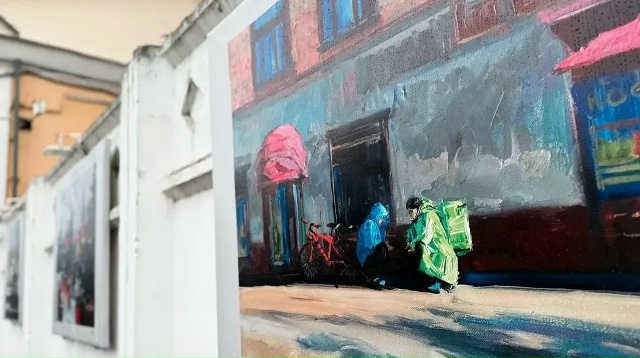 Выставку обновили на улице Яна Грунта