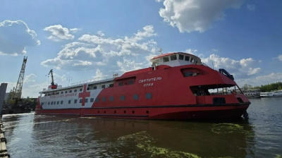 Плавучая поликлиника из Коломны будет принимать пациентов Югры