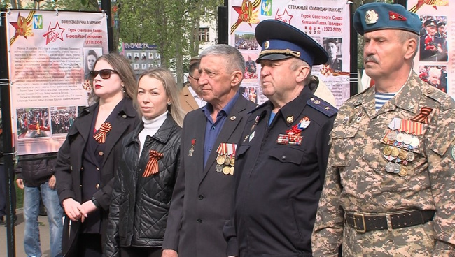 В Луховицах возложили цветы к мемориалам