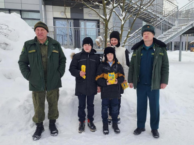 Школьники Краснопоймовского лесничества помогают пернатым 