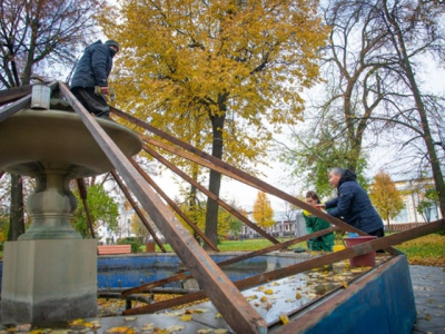 Фонтан в сквере имени Зайцева перевели в зимний режим