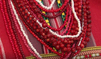 Открылась выставка «Два мира. Одна вселенная. Дети»