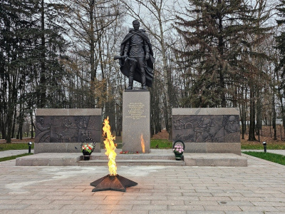 Митинг, посвящённый Дню неизвестного солдата в Луховицах  