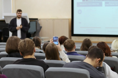 Студенты ГСГУ станут наблюдателями на выпускных экзаменах школьников