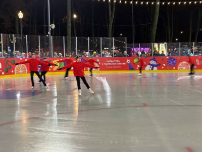 В парке Мира за первую неделю каток посетили более 3,5 тыс. гостей