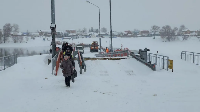 Морозы остановили паромные переправы в Луховицах 