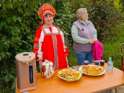 Жители Воскресенска отметили Рождество Пресвятой Богородицы праздничным концертом и чаепитием