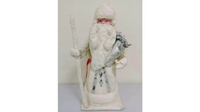 Уникальную игрушку из ваты подарили Музею народного образования