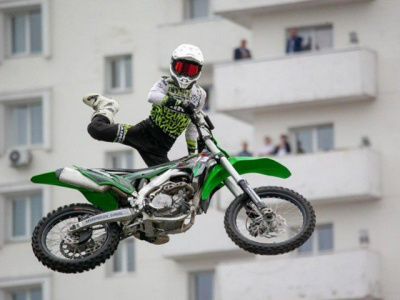 Площадь Советская станет ареной для выполнения мототрюков