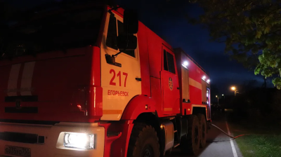 В СНТ "Солнышко" в Егорьевске сгорела надводная постройка