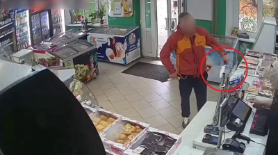 Сотрудники полиции задержали мужчину, подозреваемого в вооружённом ограблении магазина