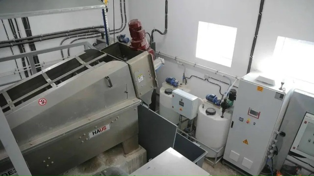 В посёлке Сергиевский запустили новое оборудование на очистных сооружениях