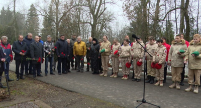 Мемориалы, на которых не выбито имён