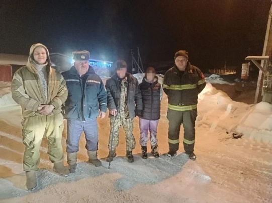 Заблудившиеся в лесу супруги найдены полицией