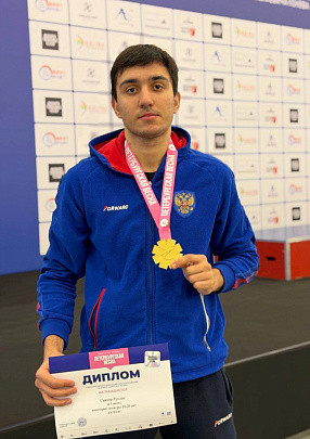 Коломенец выиграл медаль соревнований по карате