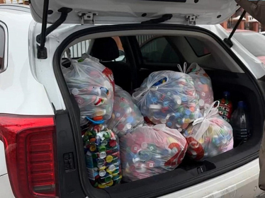 Егорьевские гимназисты собрали боле 30 кг пластиковых крышек