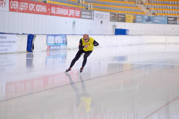 В Конькобежном центре "Коломна" завершилась заливка льда