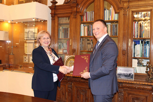 Филиал «ВМУ» АО «ОХК «Уралхим» подписал трёхстороннее соглашение с Ивановским государственным химико-технологическим университетом и Воскресенским колледжем