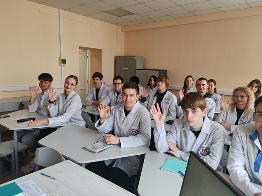 Коломенские школьники совершили увлекательную поездку в РязГМУ