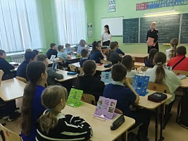 В Коломне инспектор по делам несовершеннолетних провела профилактические беседы со школьниками