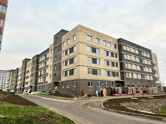 В Озёрах завершают строительство пятиэтажного жилого дома