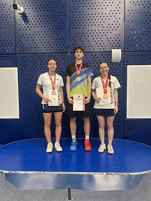 Коломенцы приняли участие в первенстве по бадминтону