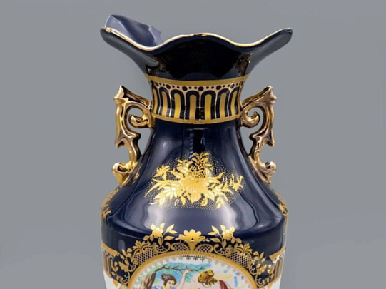 Редкая керамическая ваза найдена на комплексе по переработке отходов