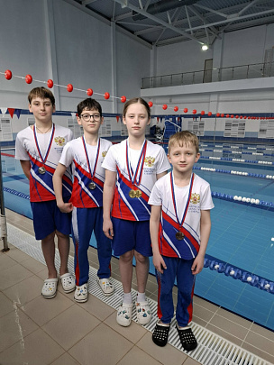 Озерчане приняли участие в первенстве по плаванию