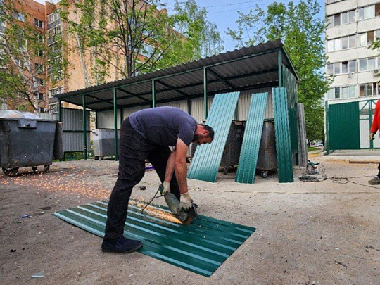 Продолжаются работы по модернизации контейнерных площадок